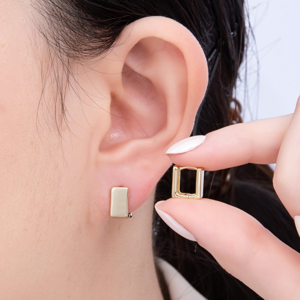 14K Gold Filled 10mm Minimalist Rectangle Cartilage Huggie