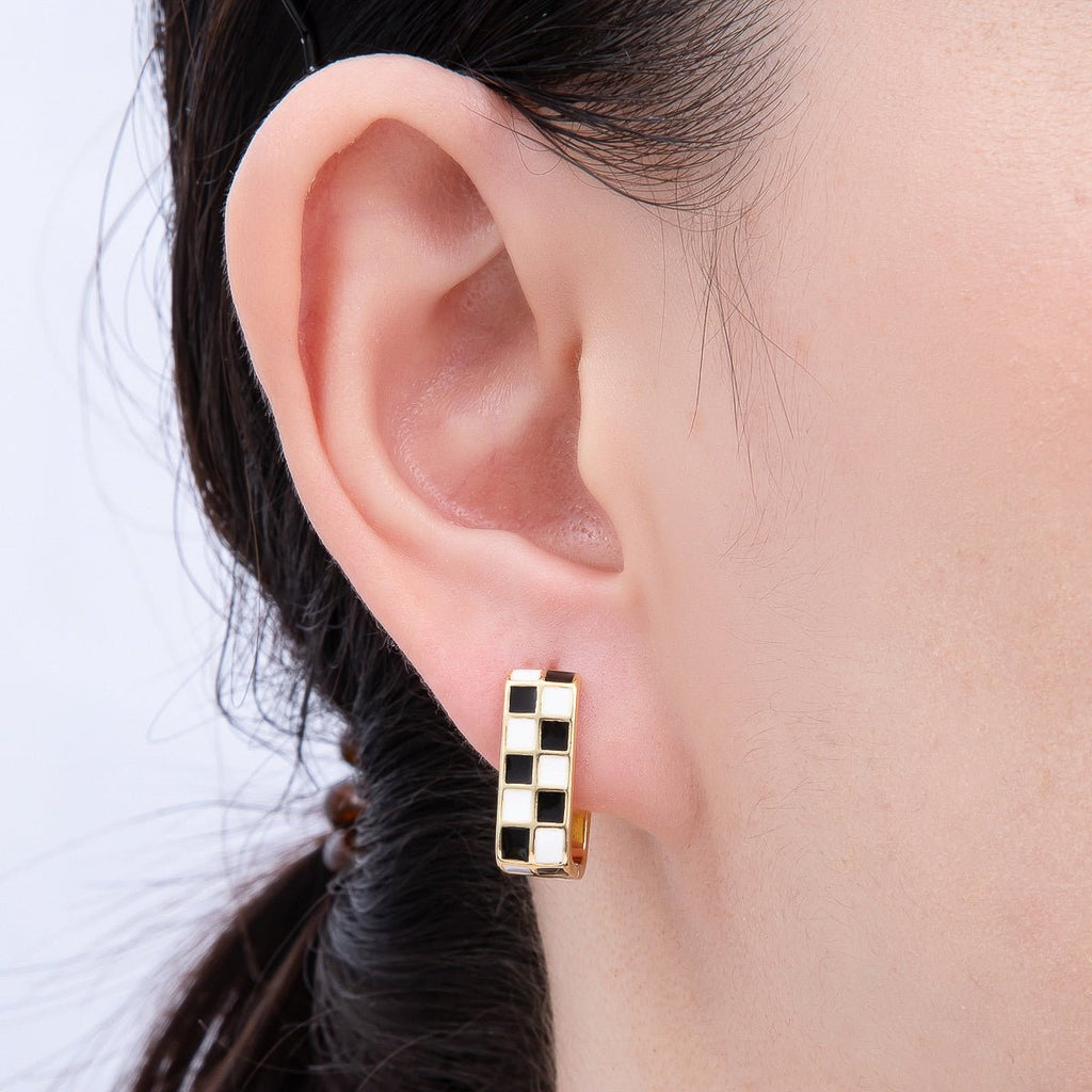 16K Gold Filled 18mm Checkered Enamel Square Huggie Earrings