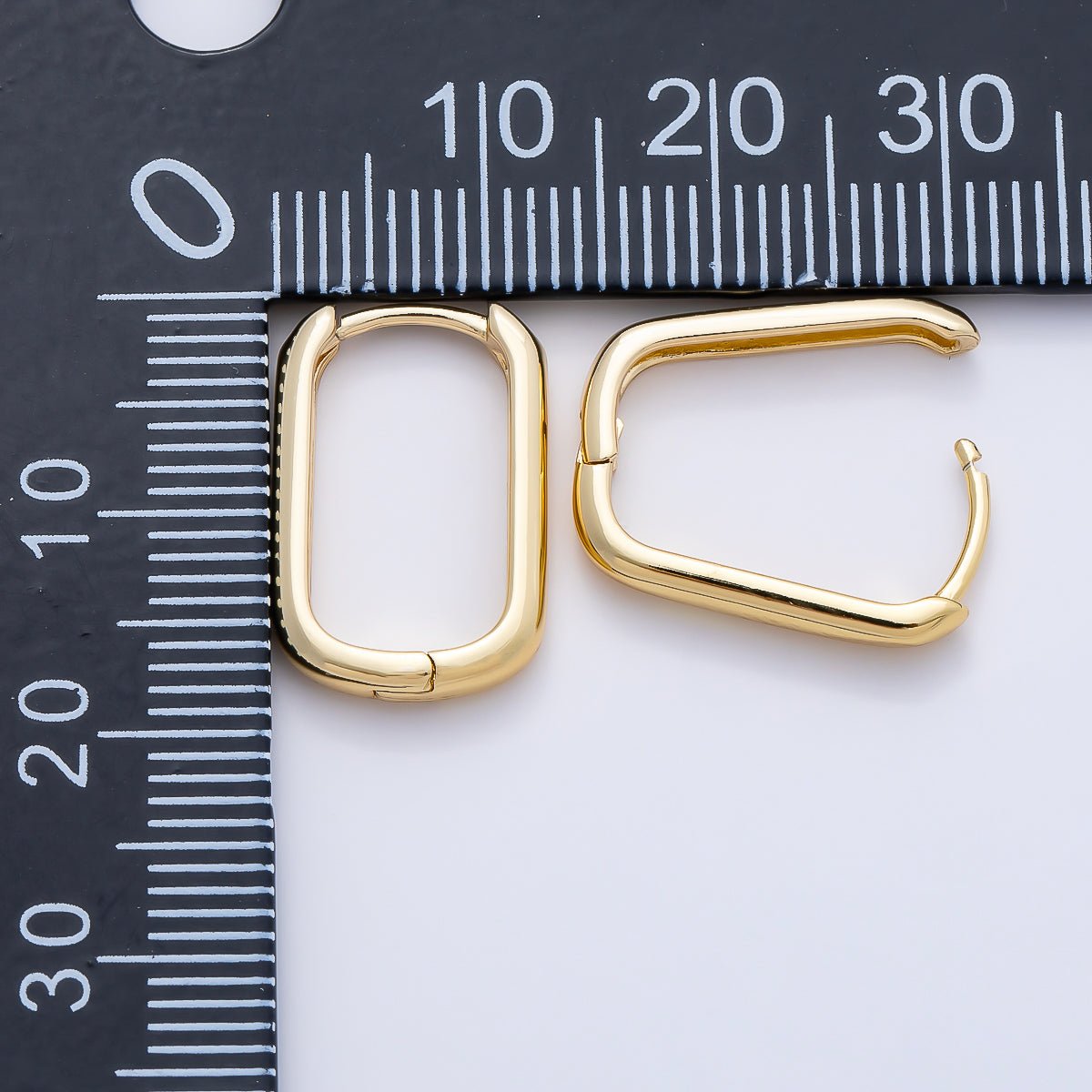 16K Gold Filled 18mm Minimalist Oblong Rectangle Hoop